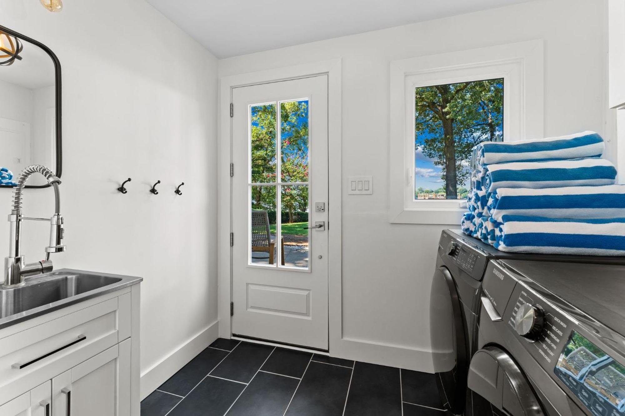 Lakefront Living Mooresville Esterno foto